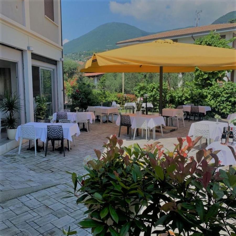 Hotel Lorena Toscolano-Maderno Exterior foto